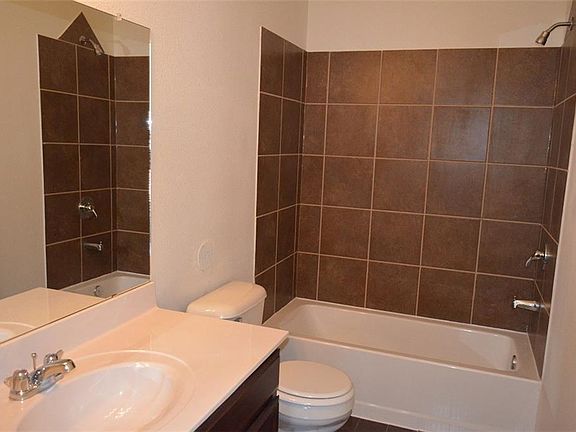 2nd image of 13498 Keighly St