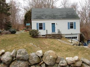 190 Clift St, Groton, CT 06355