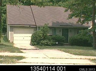 8623 Mission Hills Rd, Charlotte, NC 28227