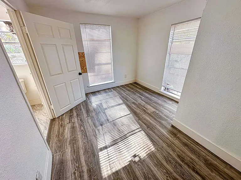 2555 Pierce St — Photo 8
