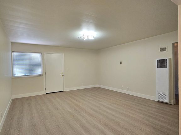 4th image of 3579 Agate Dr #6