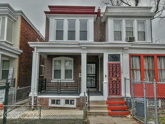 3rd image of 1421 Wildwood Ave