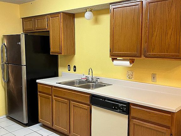 4th image of 4601 Alta Loma Dr