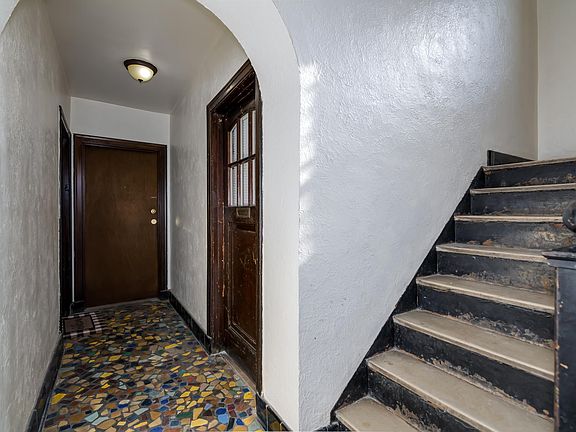2nd image of 1021 Art Hill Pl Floor 1