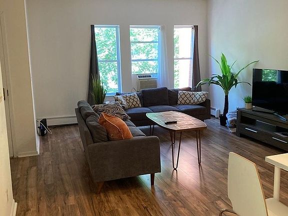 2nd image of 149 W 117th St APT 3