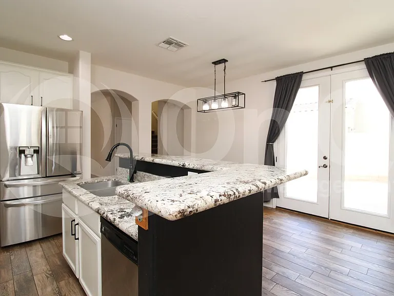 3641 E Moreno St — Photo 4