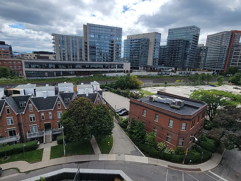 41 Dovercourt Rd #710 — Photo 26