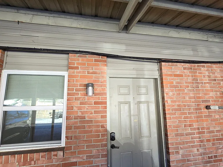 4533 W Bellview Dr — Photo 2