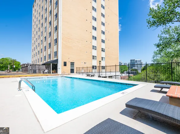 2285 Peachtree Rd NE Unit 604, Atlanta, GA 30309