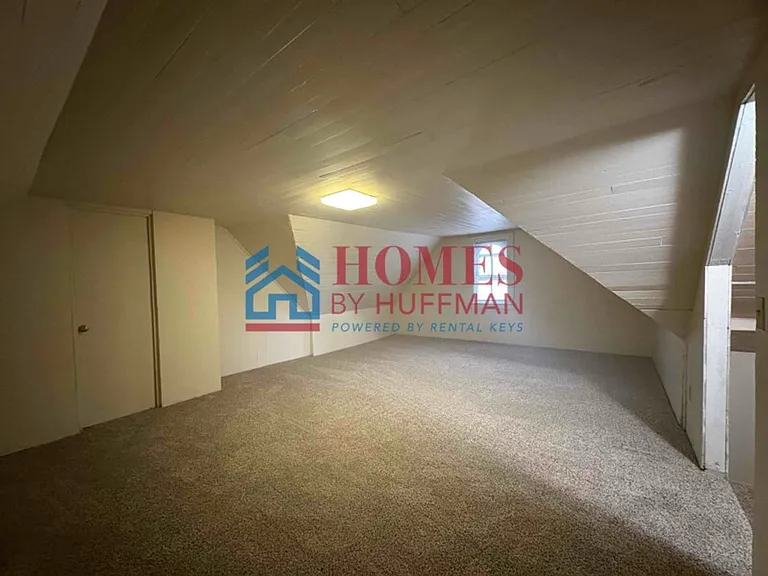 1310 W Delaware St — Photo 13