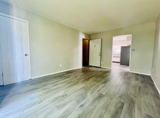 215 Miriam Dr #A, Waterloo, IA 50702