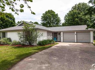 2436 Brookside Dr, Lawrence, KS 66047