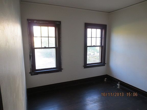 5th image of 1141-1143 N Church St