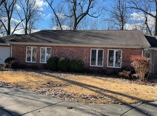 225 Minerva Pl, Paducah, KY 42001