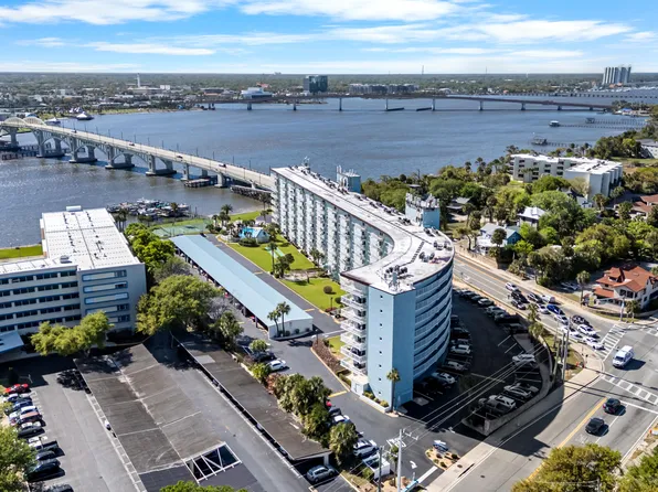 100 Silver Beach Ave APT 808, Daytona Beach, FL 32118