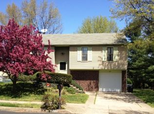 621 Iva Ln, Fairless Hills, PA 19030