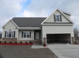 105 Racquet Ln, Goldsboro, NC 27534