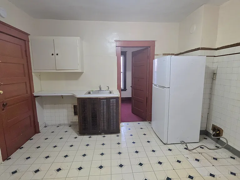 110 Briscoe Ave #2 — Photo 8