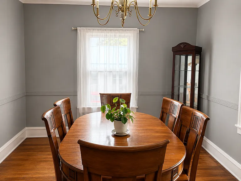 903 W College Ave — Photo 4