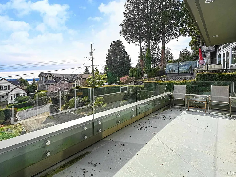 2557 Lawson Ave — Photo 15