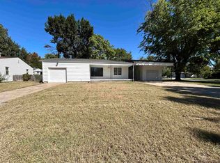 2344 S Green St, Wichita, KS 67211