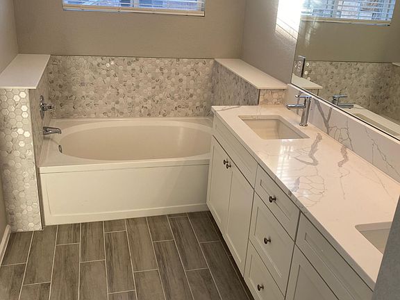 Part of the 5 piece bath - Soaking Tub - Dual Sinks