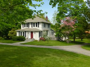 3372 Old Yorktown Rd, Yorktown Heights, NY 10598