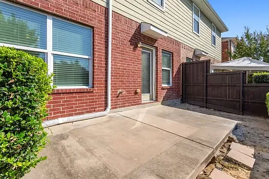 8727 Bigelow Dr — Photo 16