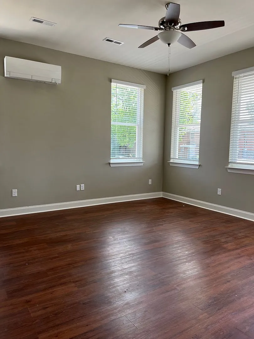 Vance Cottage Court — Photo 3