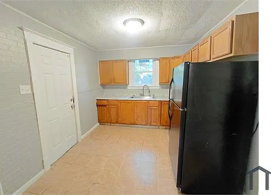 3 bed, 1138 sqft, $1,500 — Photo 3