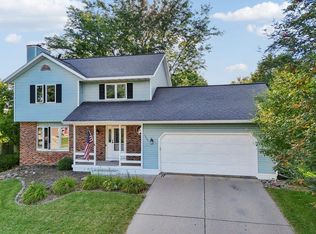 1007 Eric Ln, Waunakee, WI 53597