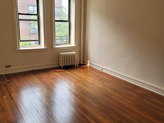 4th image of 55 Pennsylvania Ave APT 2