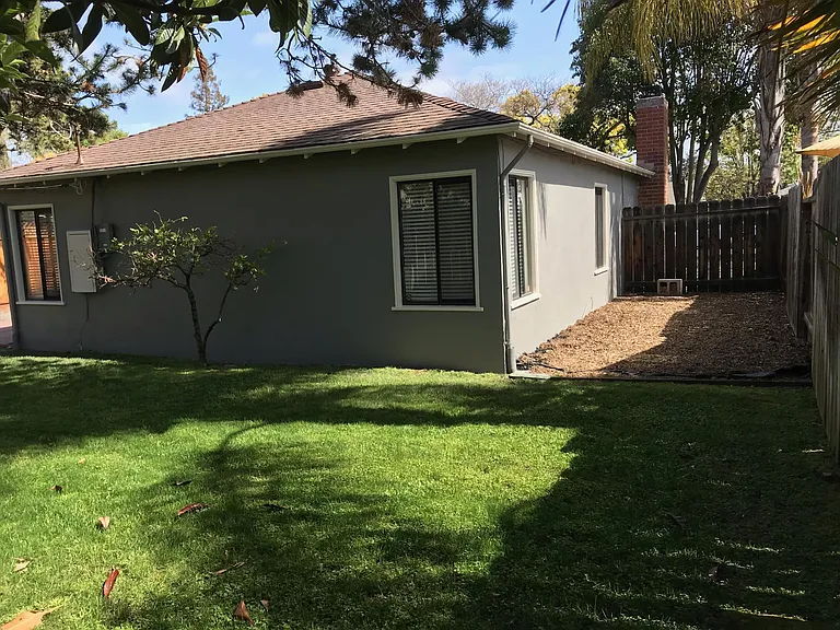 1873 Lenolt St — Photo 12