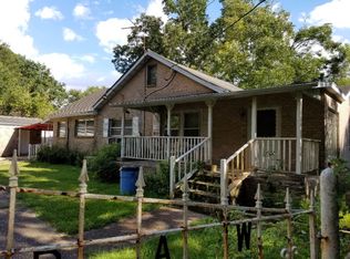 1921 Pinecrest Ln, Mobile, AL 36605