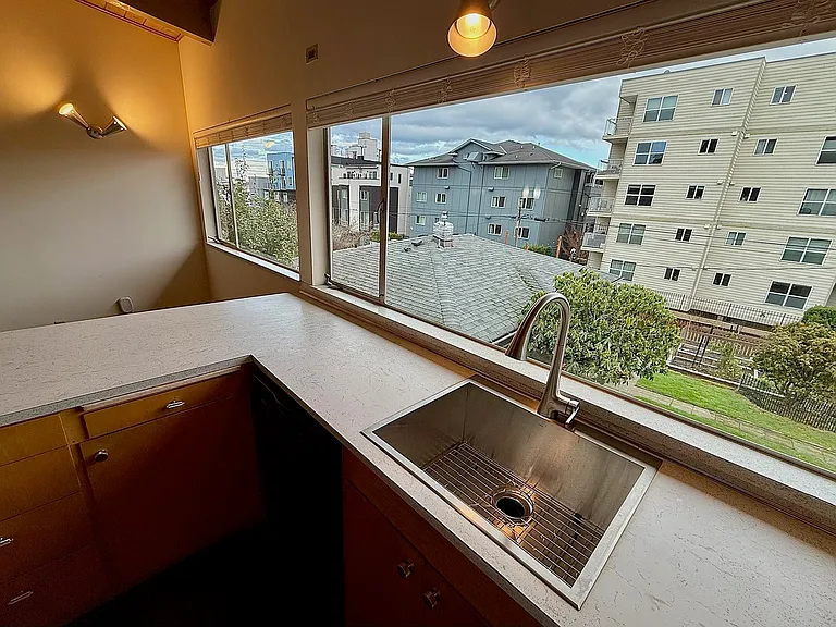 4150 32nd Ave SW — Photo 9