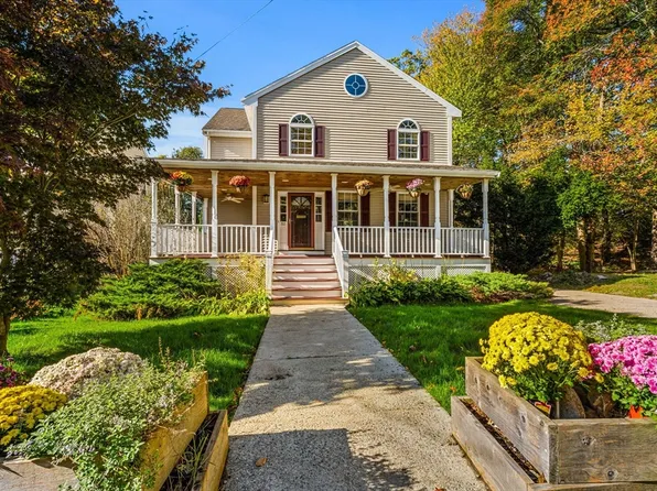 50 Heron St, West Roxbury, MA 02132