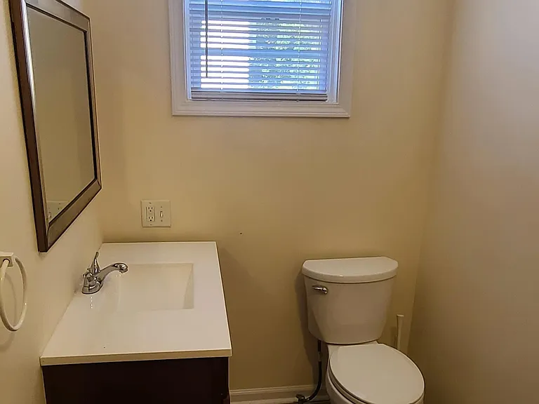 1220 Adams St #2 — Photo 12
