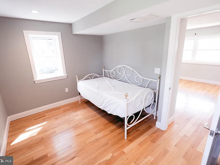 42 Grandview Dr — Photo 14