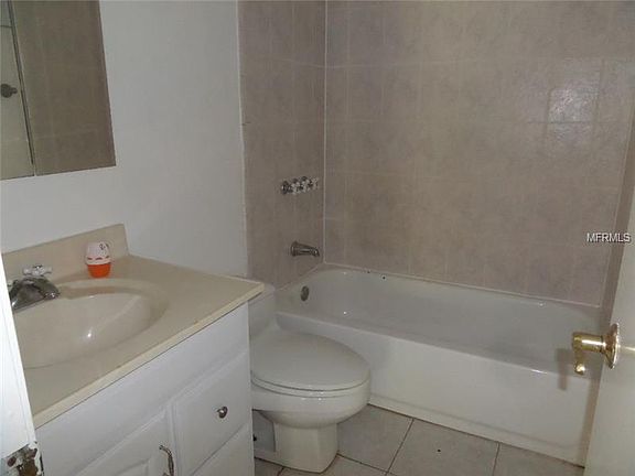 4th image of 2703 Calloway Dr