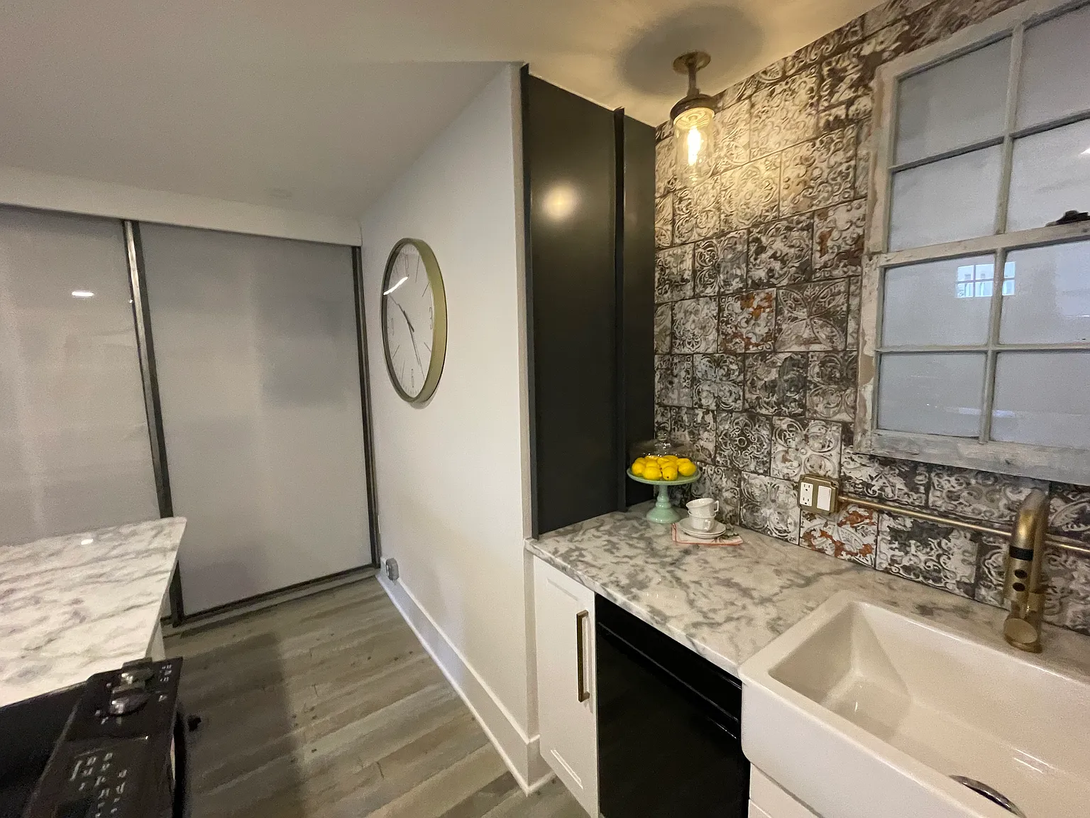 1 bed, 715 sqft, $1,800 — Photo 2