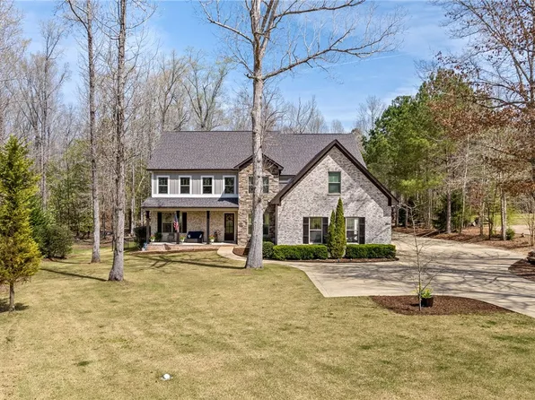 2144 Stonehaven Dr, Auburn, AL 36879