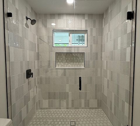 4th image of 4777 67th St
