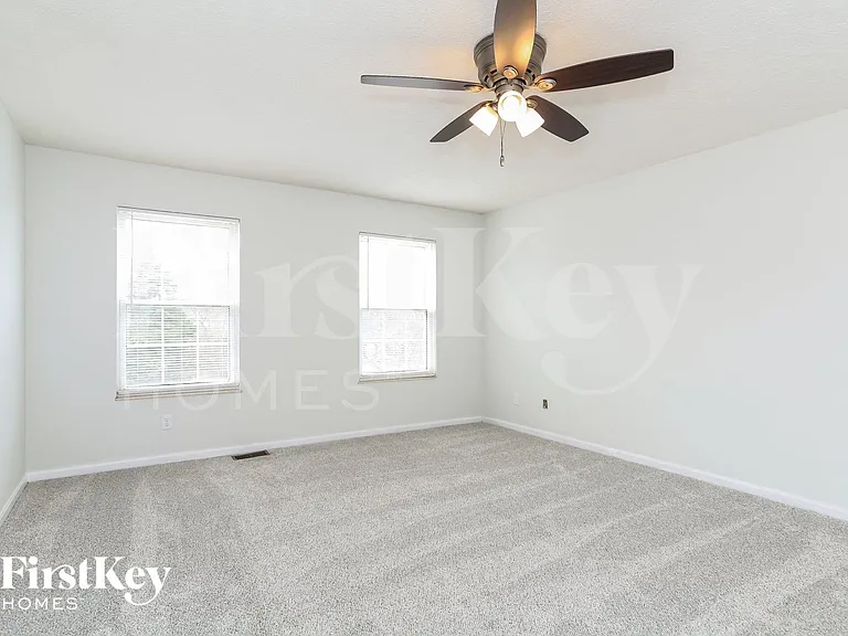 3359 Woodside Dr — Photo 8