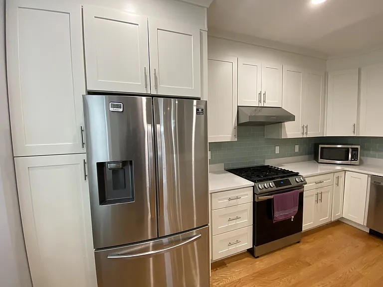 25-27 Albion St #2 — Photo 8