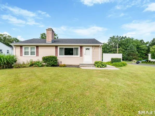 15 Evergreen Drive, Southbury, CT 06488