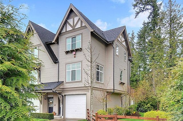 1st image of 22690 NE Alder Crest Ln