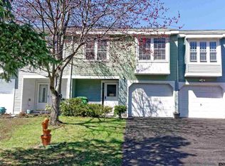 6 Stonehenge Sq, Cohoes, NY 12047