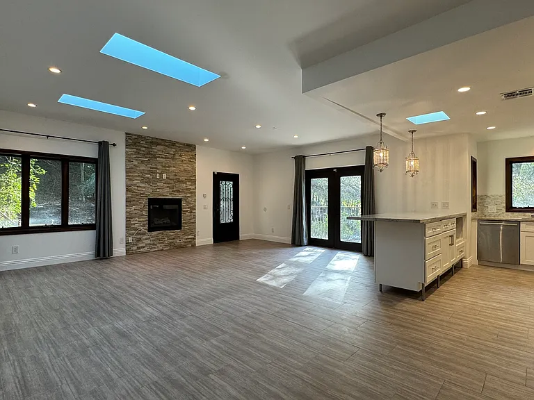 1020 N Moraga Dr — Photo 14