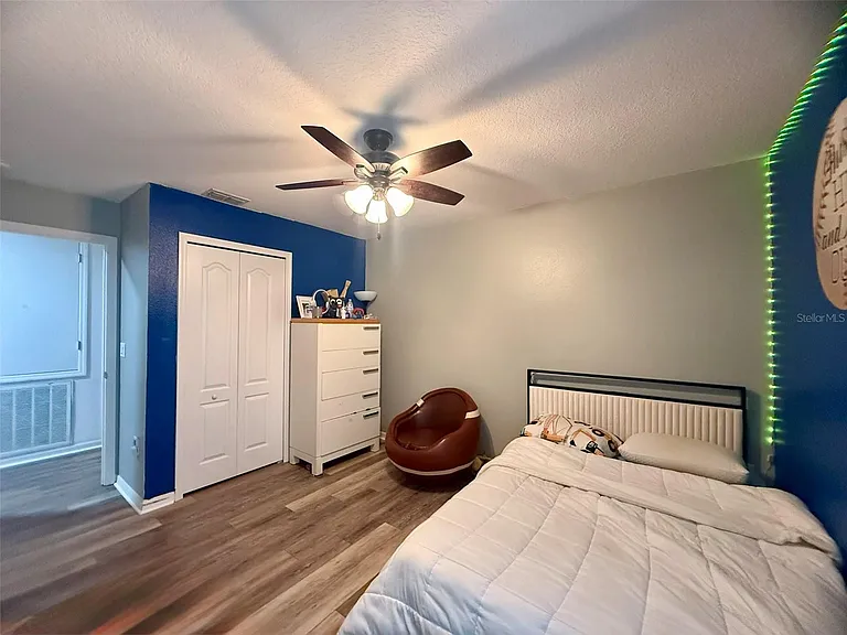 1103 Alta Vista Dr — Photo 16