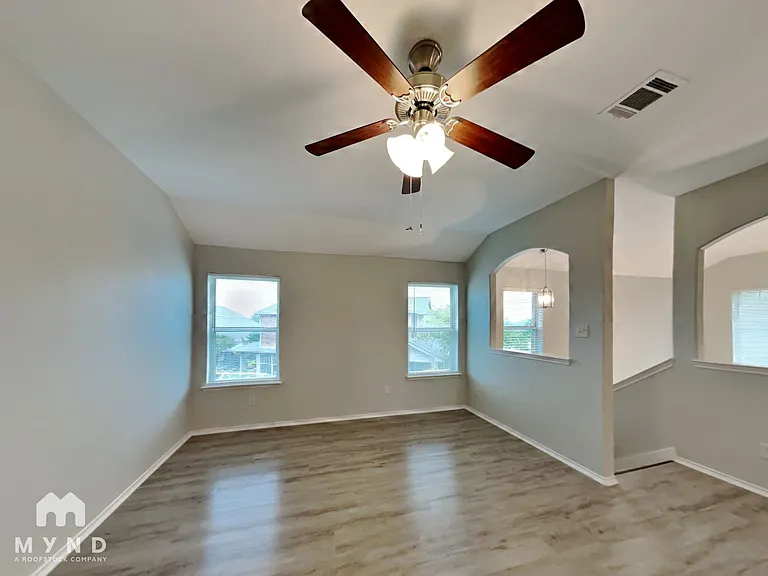 414 Jasmine Cir — Photo 15